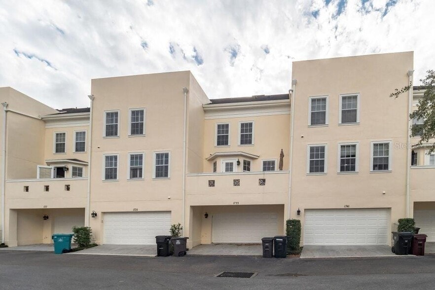 Building Photo - 1733 Prospect Ave