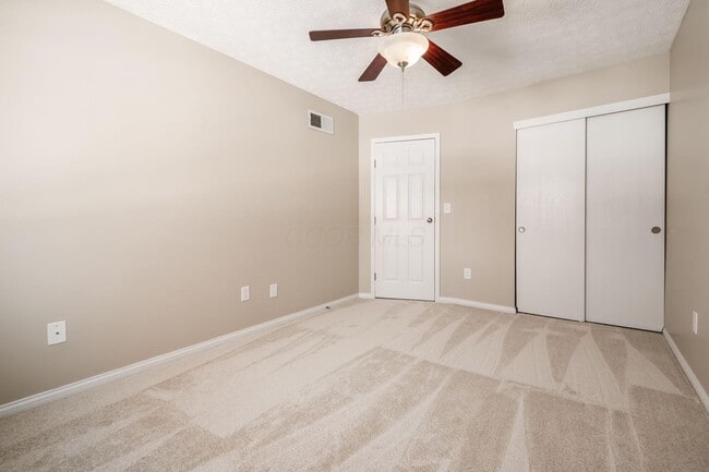 Building Photo - 4931 Leybourne Dr