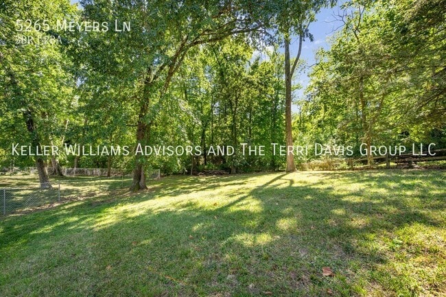 Building Photo - 5265 Meyers Ave