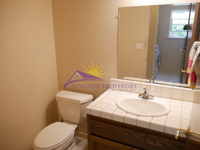 Building Photo - 3 Bed 2.5 Bath 1,766 sqft Fair Oaks Home