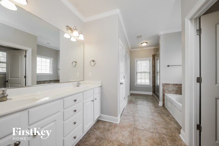 Building Photo - 7092 Orchard Path Dr