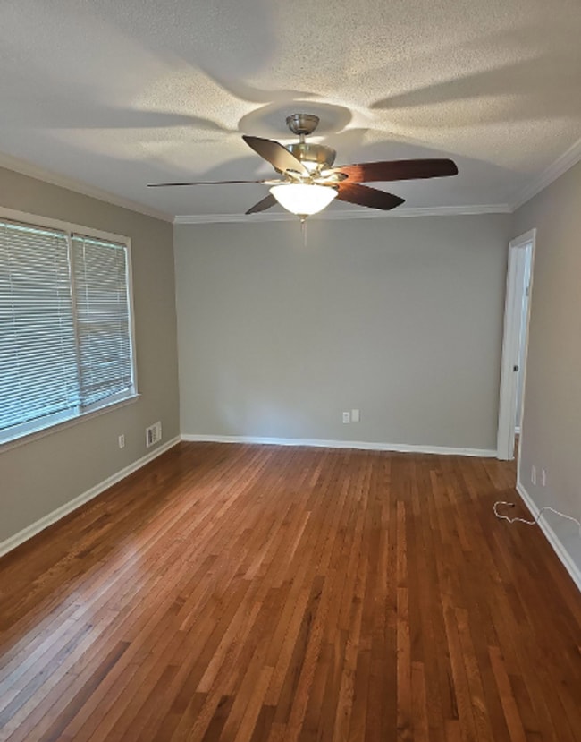 Building Photo - Perfect Peachtree City Location, 3 Bedroom...