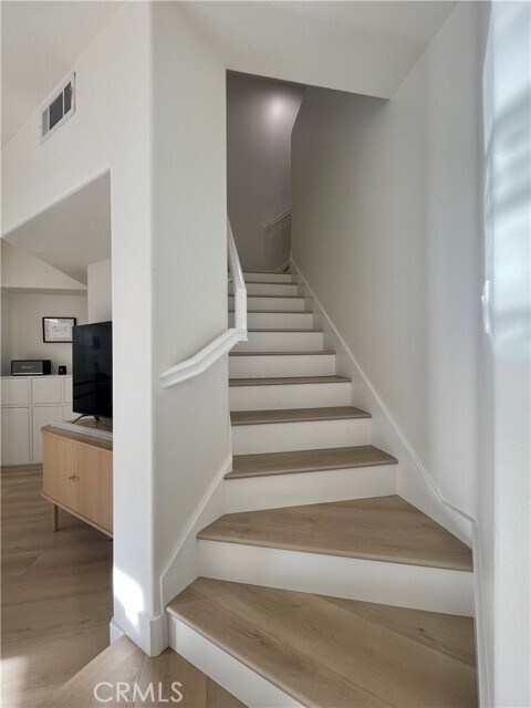 Building Photo - 1007 Terra Bella