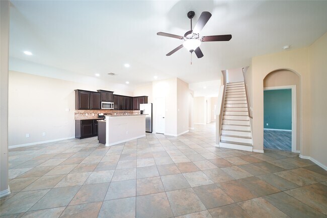 Building Photo - 5 Knotty Wood Ct