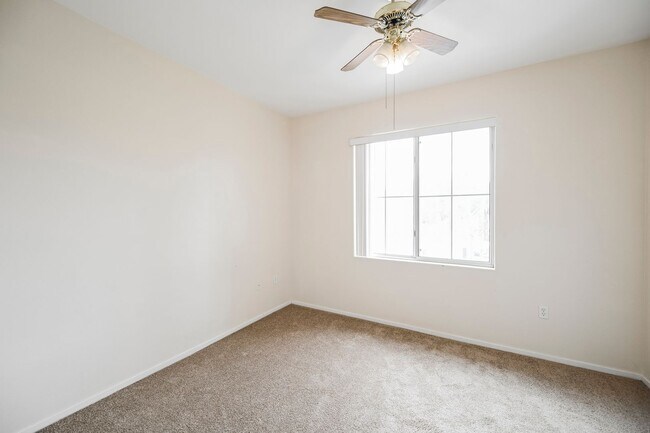 Building Photo - 7107 S Durango Dr