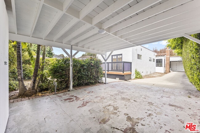 Building Photo - 11320 Homedale St