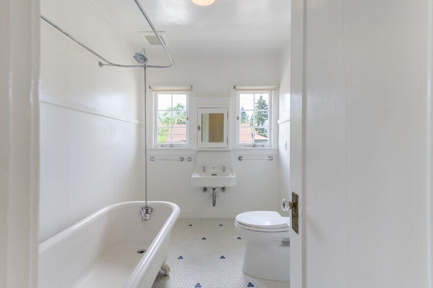 Bathroom - 346 63rd St