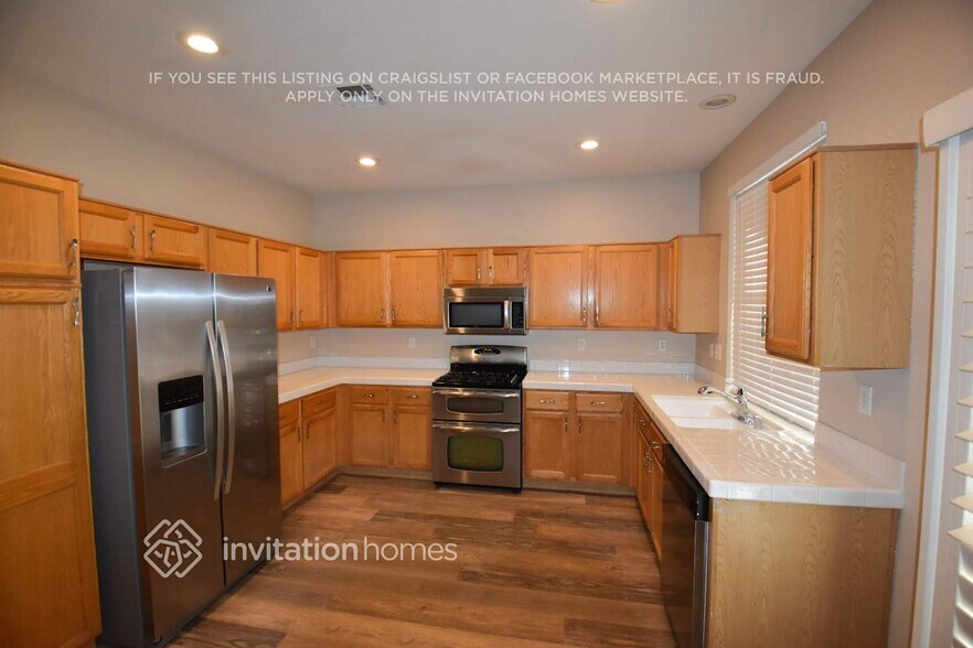 Building Photo - 3477 N Stature Ct