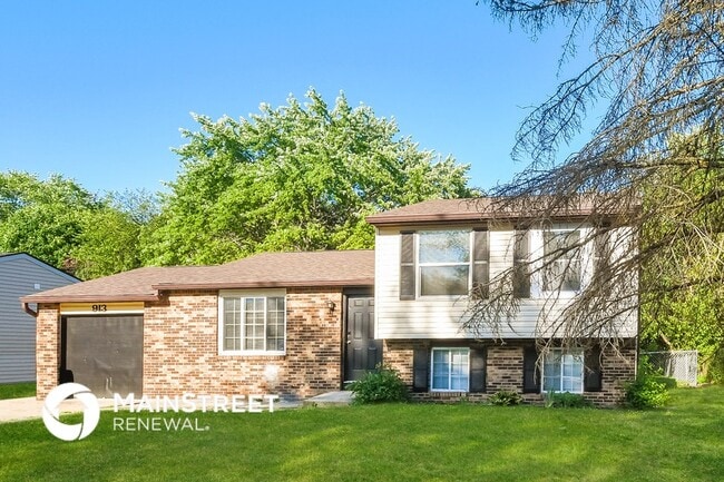 Building Photo - 913 Woodlark Dr