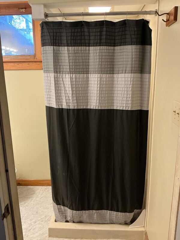 Building Photo - 1914 Hopkins Ave