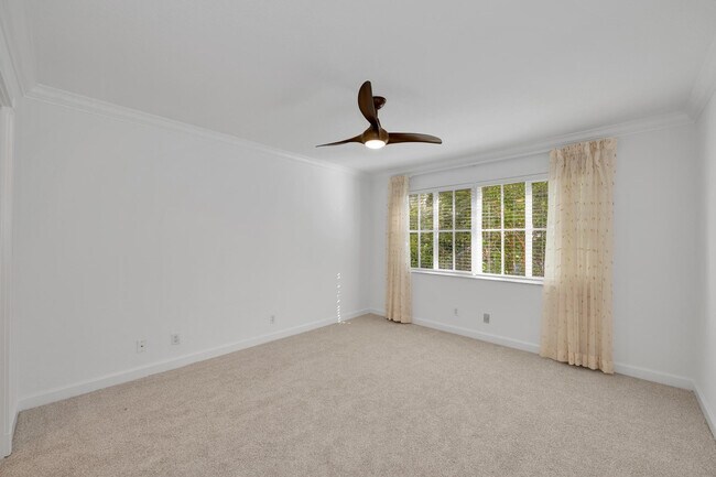 Building Photo - 1515 E Broward Blvd