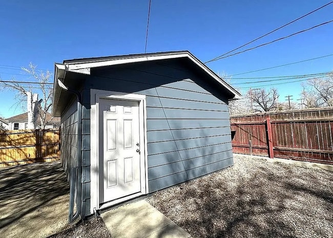 Building Photo - Modern Pet-Friendly Home with Fenced Yard in Central Pueblo!