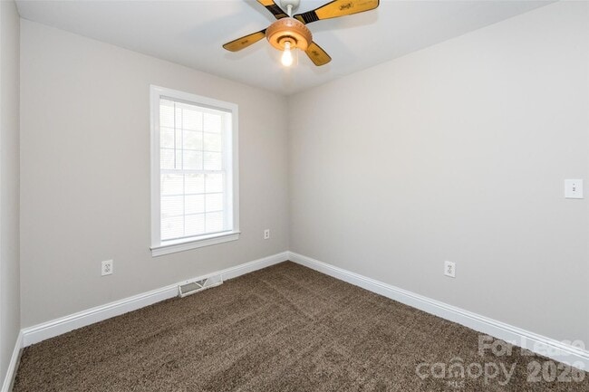 Building Photo - 814 King Arthur Dr