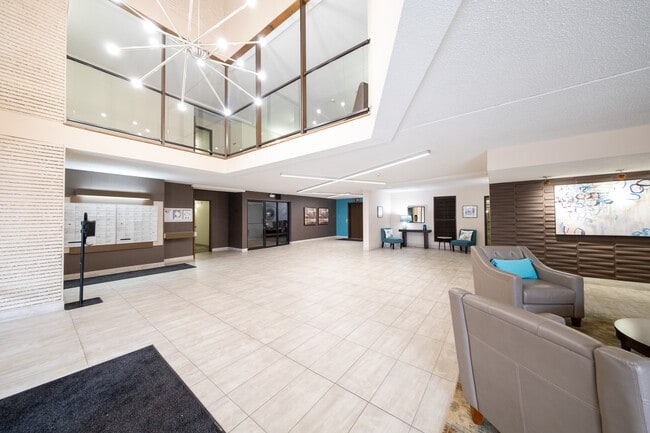 Building Photo - 7200 York Ave S