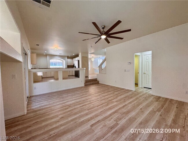 Building Photo - 10921 Calcedonian St
