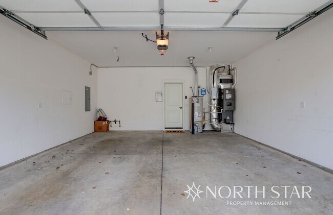 Building Photo - Charming home in Bend!