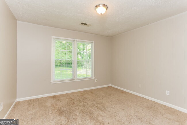 Building Photo - 7960 Creekstone Way