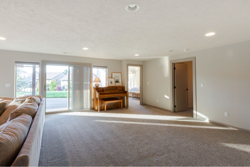 Building Photo - 7104 S Pheasant Ridge Dr
