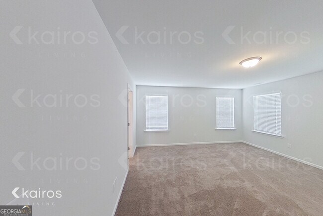 Building Photo - 201 Redwood Ct