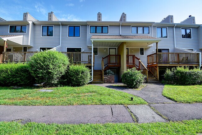 Building Photo - 28 Dutton Pl Way