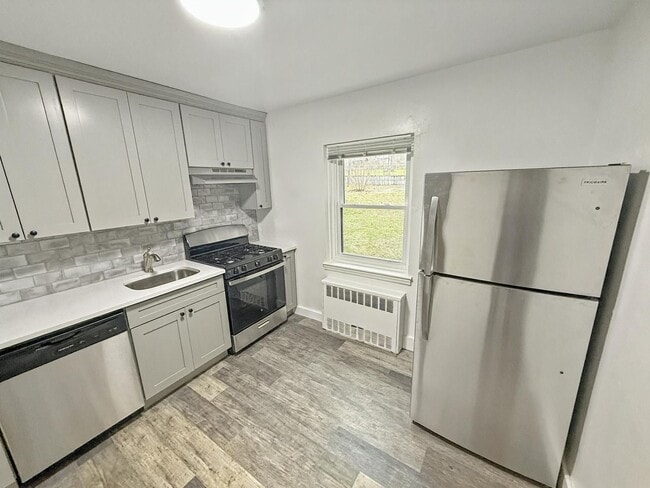 Building Photo - Fairmont Estates