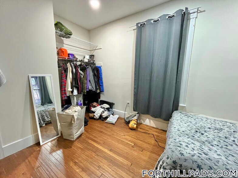 Building Photo - 190 Highland St