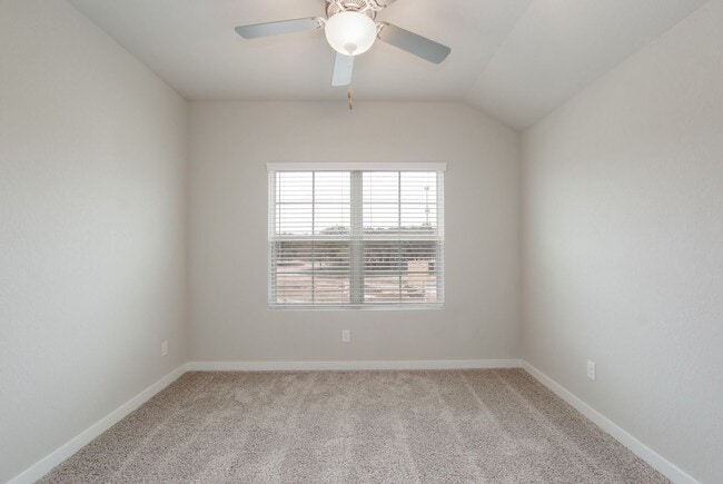 Building Photo - Town Homes At Stadium Point