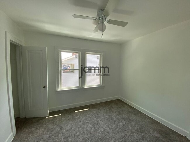 Building Photo - 3937 W 157th St