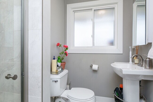 Building Photo - 3309 York Rd