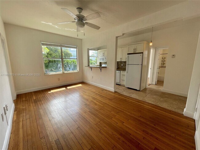 Primary Photo - 1030 Jefferson Ave