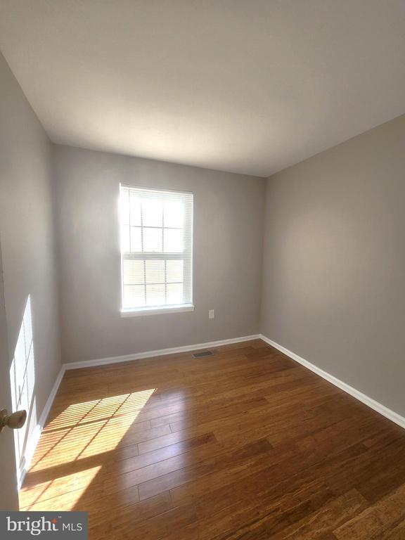 Building Photo - 9139 September Ln