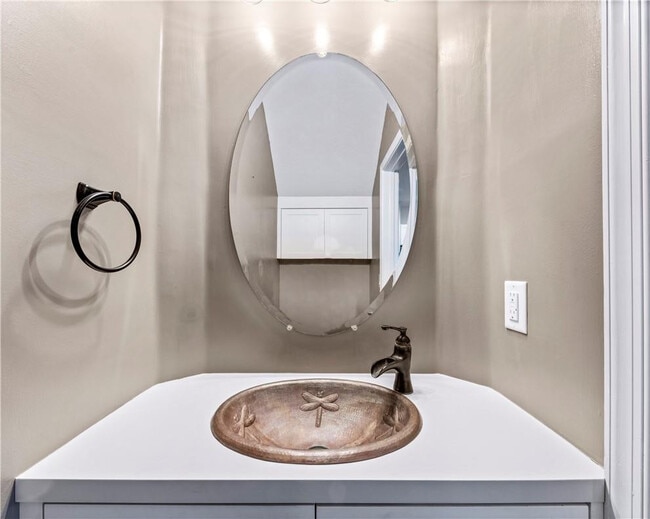 Building Photo - 4230 N Dixie Hwy