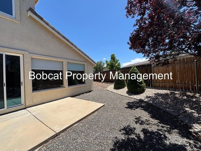 Building Photo - 1240 Flintwood Dr
