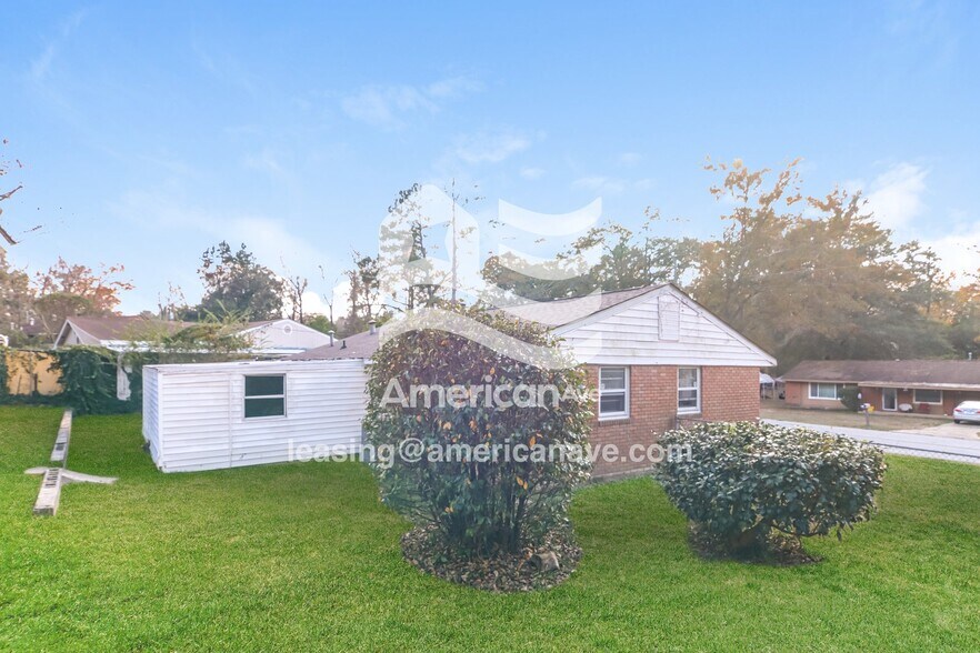 Building Photo - 4707 Wellborn Dr