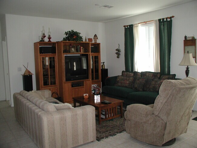 Building Photo - Prudence