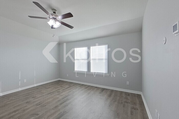 Building Photo - 418 Mango Dr