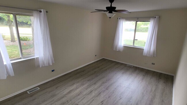 Building Photo - 1186 Auburn Ln