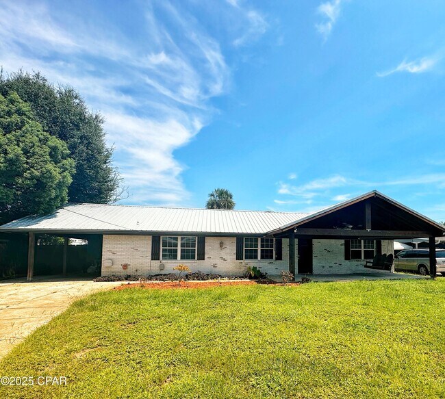 Building Photo - 112 Woodlawn Dr