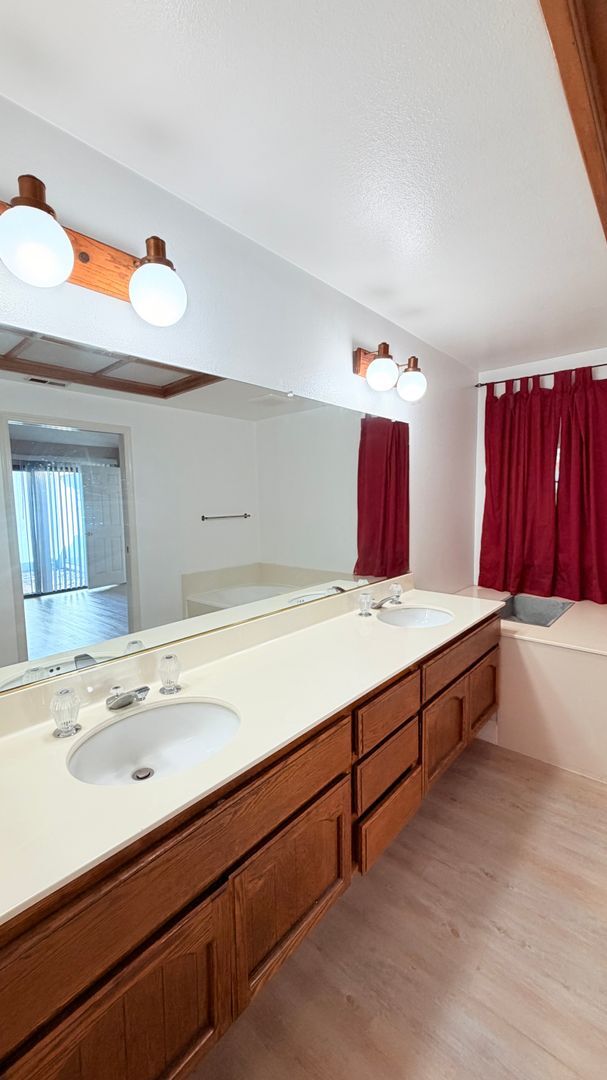 Building Photo - 228 Puddingstone Rd