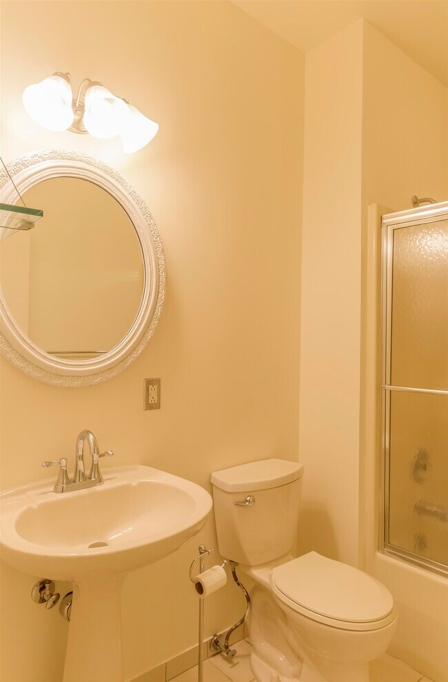 Building Photo - 75 Liberty Ave