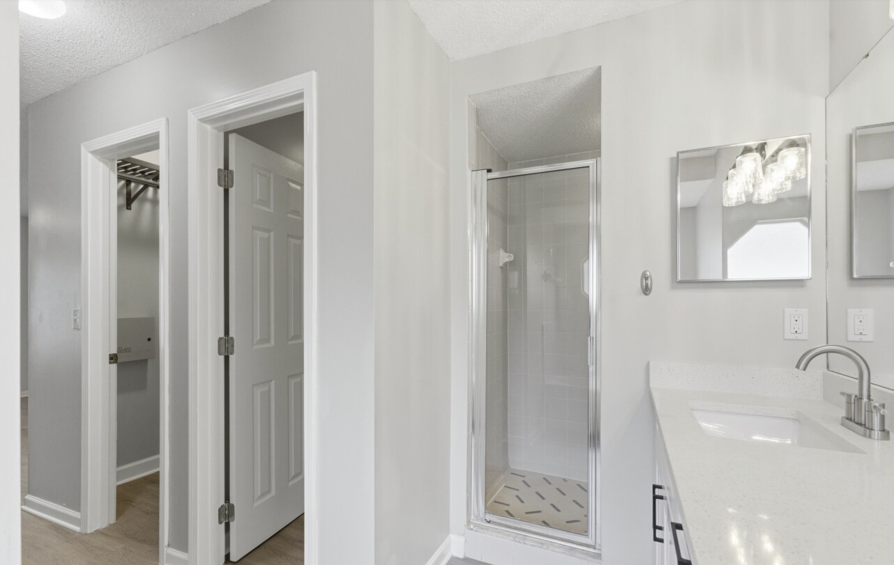 Building Photo - 11356 Sutton Lakes Ct