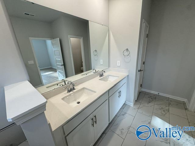 Building Photo - 15597 Ruthie Lynn Dr