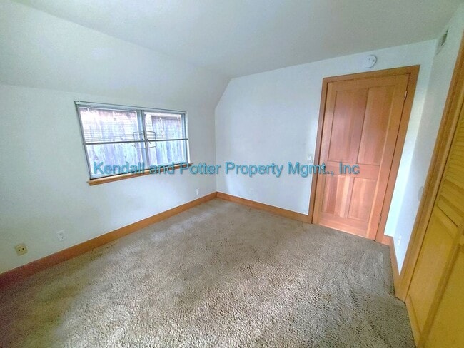 Building Photo - Unique Yacht Harbor 3bed/2bath Home with S...