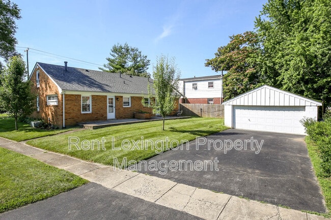 Building Photo - 1771 Harrodsburg Rd