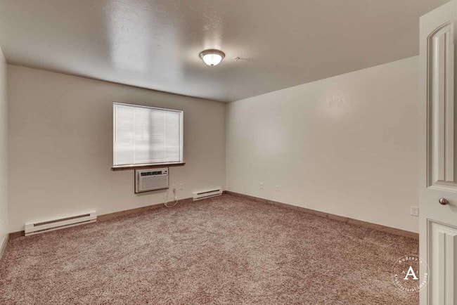 Building Photo - 2074 Gold Ave