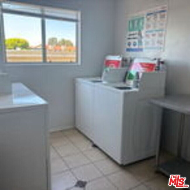 Building Photo - 8740 Tuscany Ave