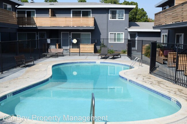 Building Photo - 1090 Sunnyvale Saratoga Rd