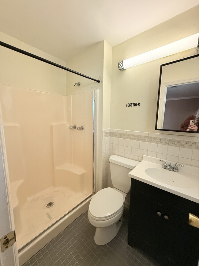 Building Photo - 610 18th St