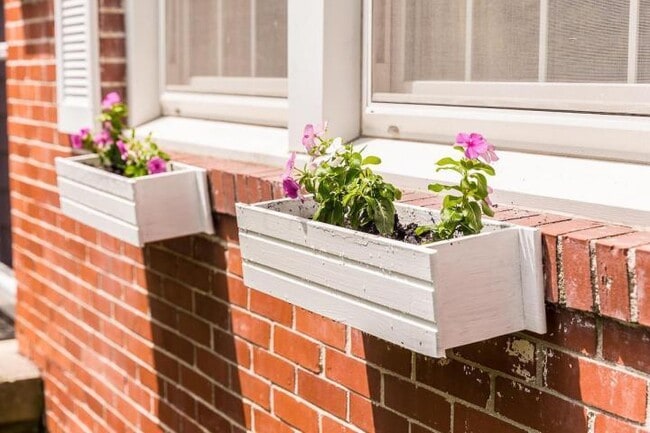 Building Photo - Worthington Colonial Hills with Attached Single Car Garage