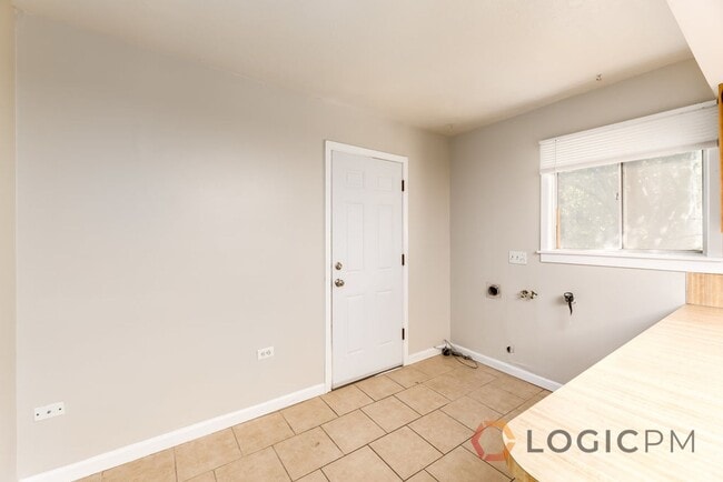 Building Photo - Gorgeous Home in Great Location!